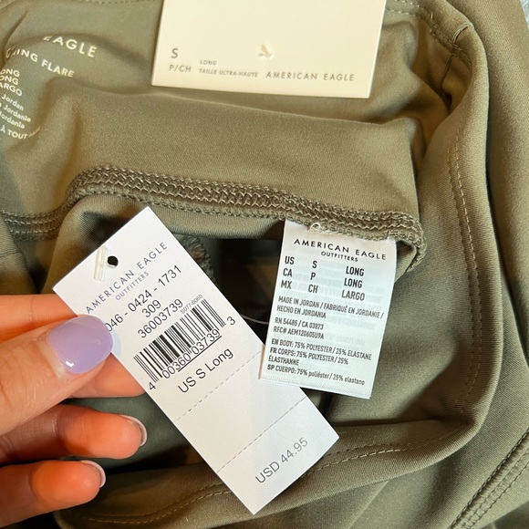 New With Tags Green The Everything Flare Pants Leggings Aerie American Eagle NWT - Picture 4 of 6
